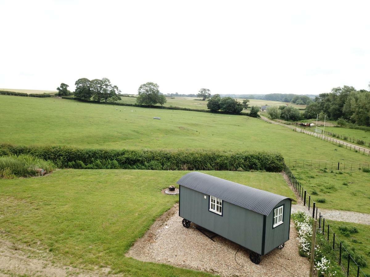 הוילה בקינגהאם Weatherhead Farm Shepherds Hut מראה חיצוני תמונה